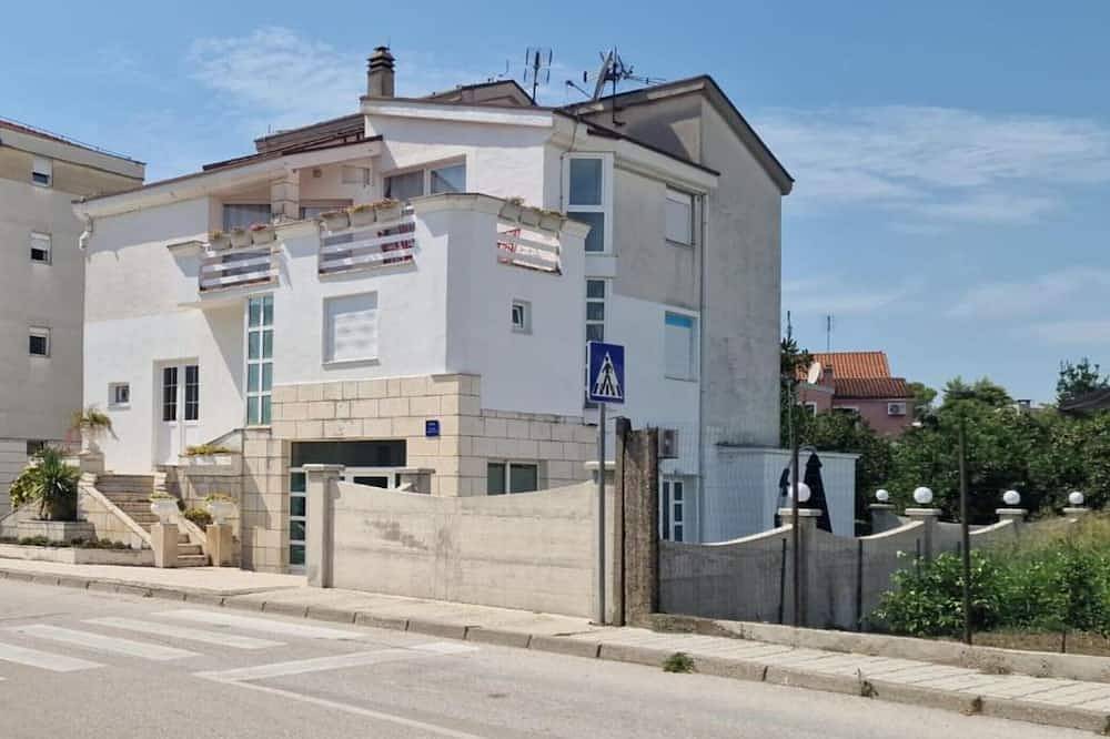 Ganze Wohnung, Apartment Carla in Opuzen - One Bedrrom Apartment in Dubrovnik-Neretva