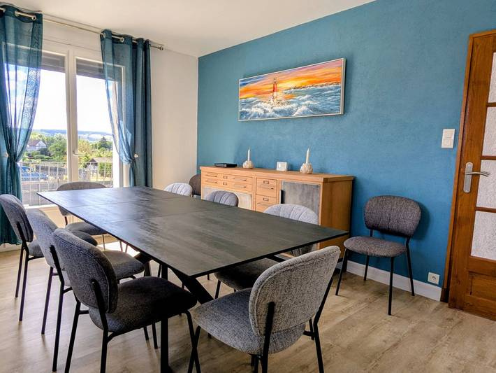 Grande maison de vacances - 14 pers. in Ménétreux-le-Pitois, Région de Montbard