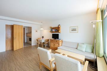 Ferienwohnung für 2 Personen, mit Balkon und Garten sowie Ausblick in Davos