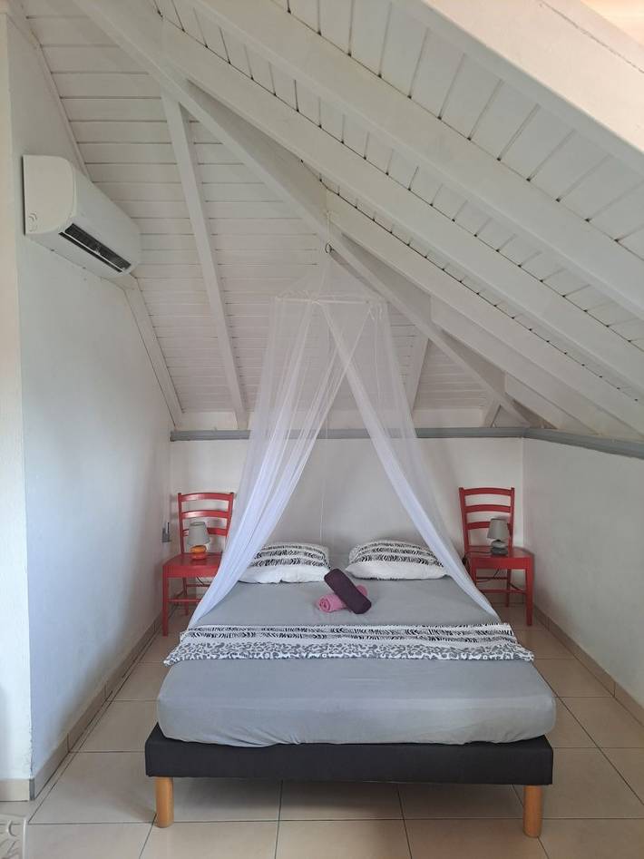 Gîte pour 4 personnes, avec jardin dans Basse-Terre (homonymie) - 4