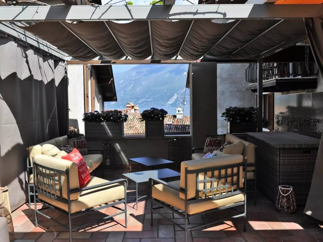 Hel lejlighed, 5 Pièces 4 Personnes in Limone sul Garda, Garda-Fjellene