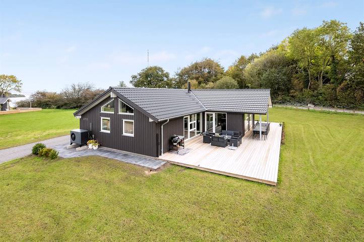 Ferienhaus für 9 Personen, mit Garten und Terrasse sowie Whirlpool in Apenrade - 2