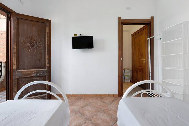 Daluef Alloggi - Room 9 in Assemini, Campidano
