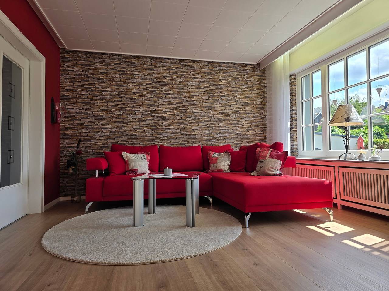 Ganze Wohnung, Ferienwohnung 'Sommersonne' mit Bergblick, privater Terrasse und Wlan in Hirschberg (Warstein), Warstein