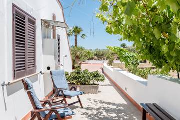 Ferienwohnung für 2 Personen, mit Garten und Balkon auf Sizilien