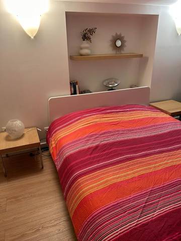 Gîte pour 2 personnes, avec terrasse ainsi que vue et jardin à Chatou