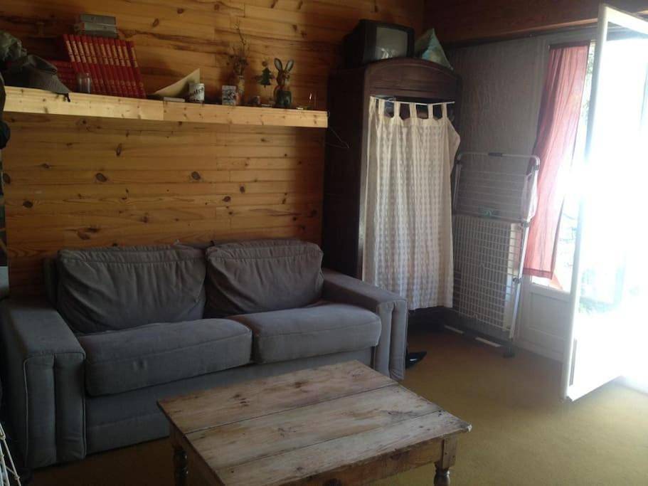 Appartement entier, One-Bedroom Apartment in Auron, Saint-Étienne-de-Tinée