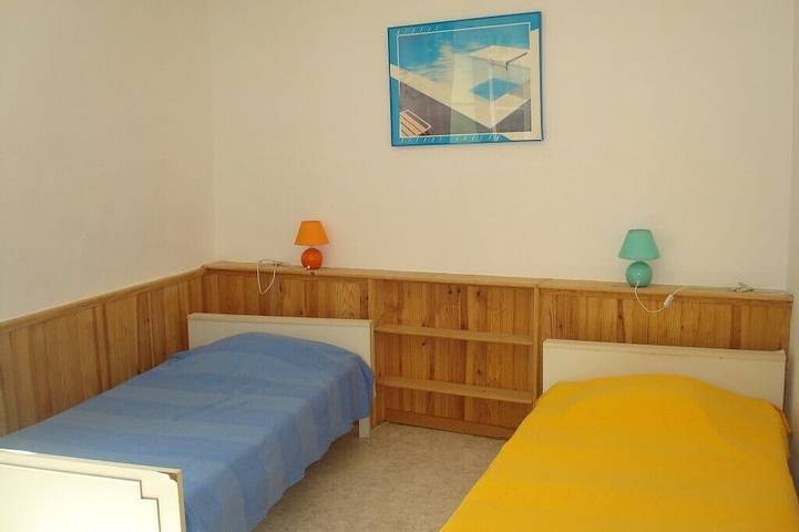 Gîte pour 14 personnes, avec jardin et piscine à Thuir - 3