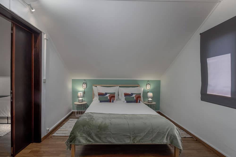 Nest by the Lagoa - A Simple, Stylish Stay Near Carvalhal in Praia do Carvalhal, Carvalhal