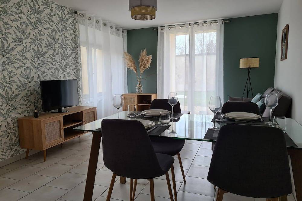 Charmante Petite Maison in Laroche-Saint-Cydroine, Région d'Auxerre