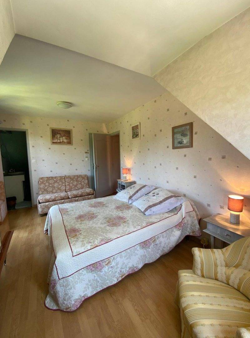 Chambres d'hotes Près de Cabourg au Calme - chambre étage in Cresseveuille, Région de Lisieux