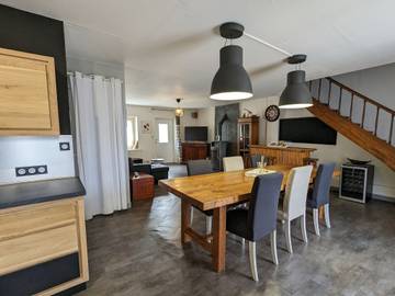 Gîte pour 6 personnes, avec jardin à Messas