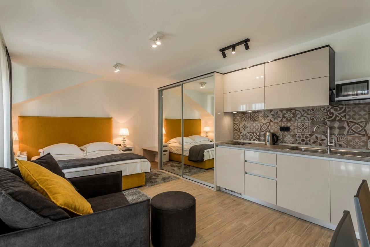 2Nightstudios in Plaža Ježinac, Split