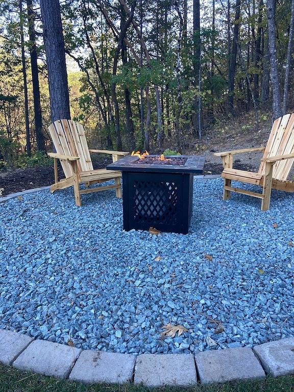 Bed and breakfasts for 4 people, with hot tub and garden in Oregon