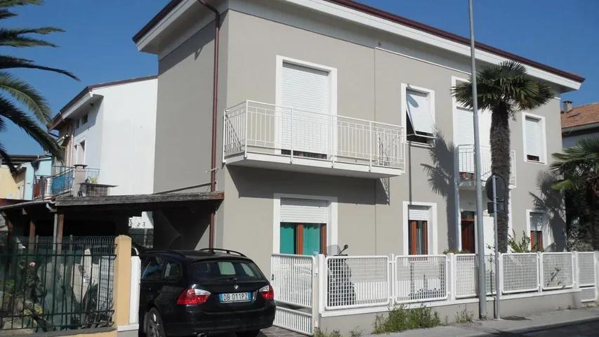 Appartamento vacanze per 6 persone, con panorama e giardino, adatto a famiglie con bambini - 1