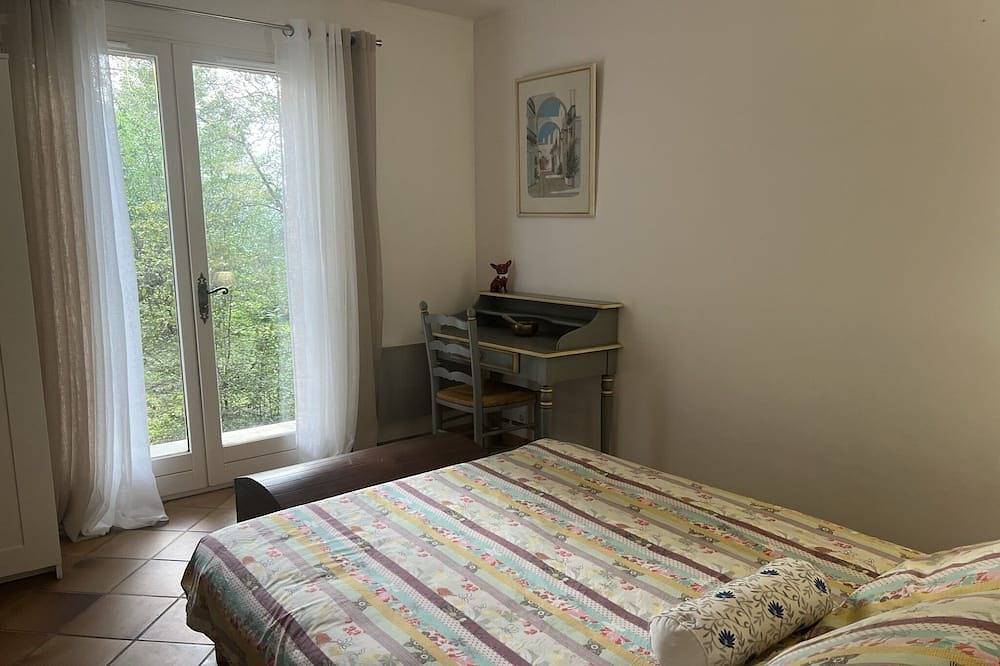 Family House in Provence with Pool and Garden in Draguignan, Draguignan region