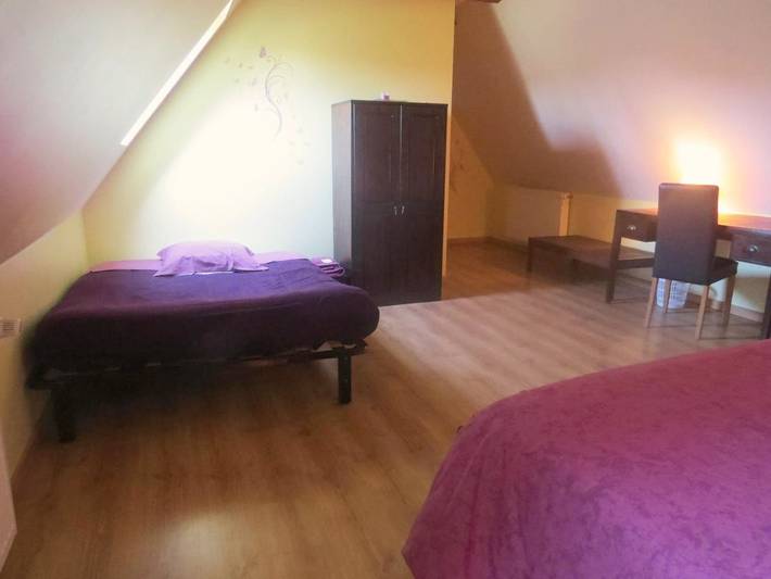 Chambre d’hôte pour 2 personnes, avec vue sur le lac ainsi que jardin et vue à Saint-Germain-les-Vergnes - 4