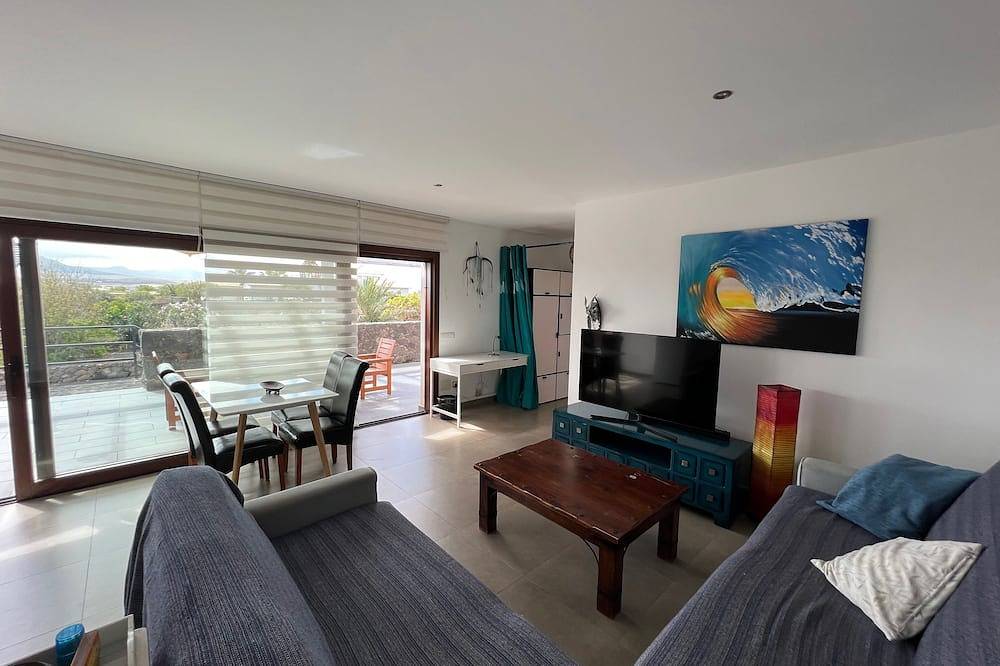Entire apartment, Studio Avec Grande Terrasse Pres Du Calderón Hondo in Lajares, La Oliva
