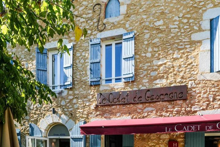 Hôtel pour 2 personnes, avec Terrasse à Saint-Justin