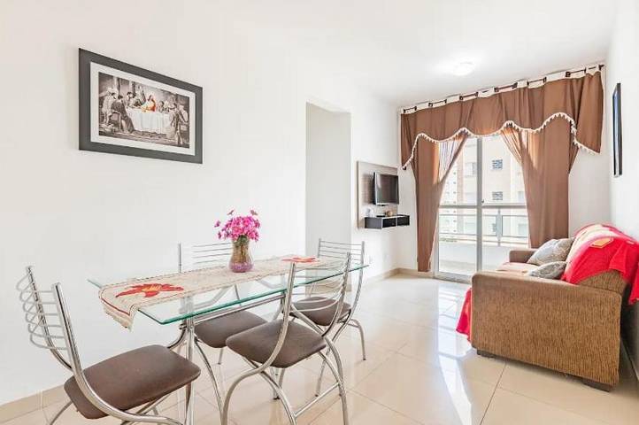 Casas e apartamentos de temporada para 4 pessoas, com terraço e vista em Taubaté