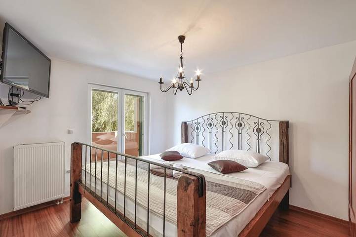 Haustierfreundliches Haus in Sinj mit Sauna in Sinj, Dalmatinisches Zagora
