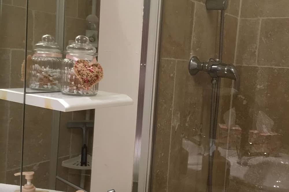 Appartement entier, A L'Ombre Des Oliviers in Orange, Vaucluse