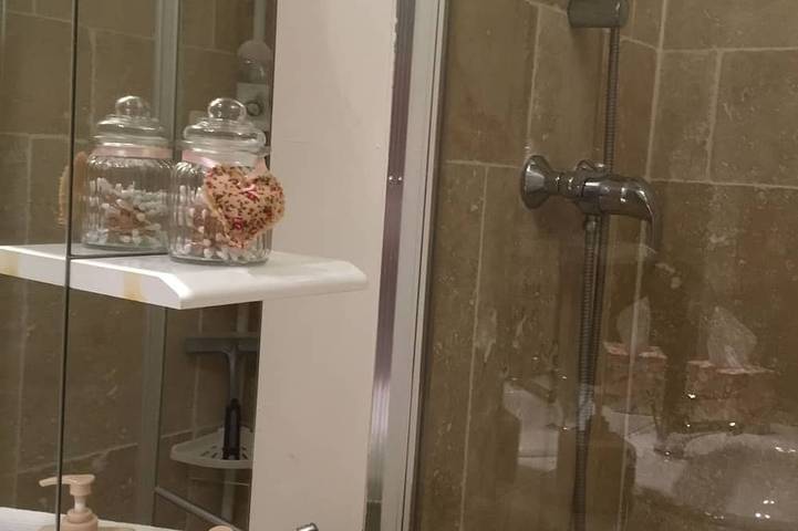 Gîte pour 2 personnes, avec jardin et terrasse à Orange - 4