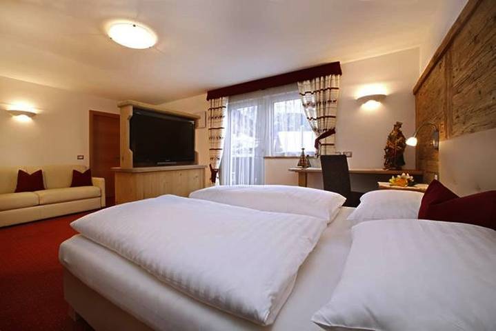 Chambre d’hôte pour 2 personnes, avec terrasse et jardin à Wolkenstein - 4