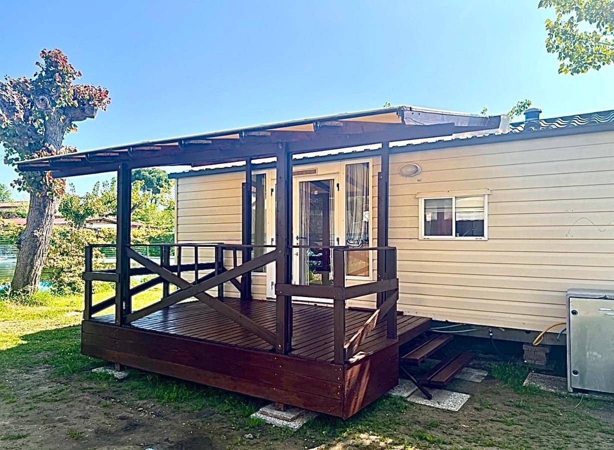 Dante Mobile Homes in Camping Classe Village in Lido di Dante, Provincia di Ravenna