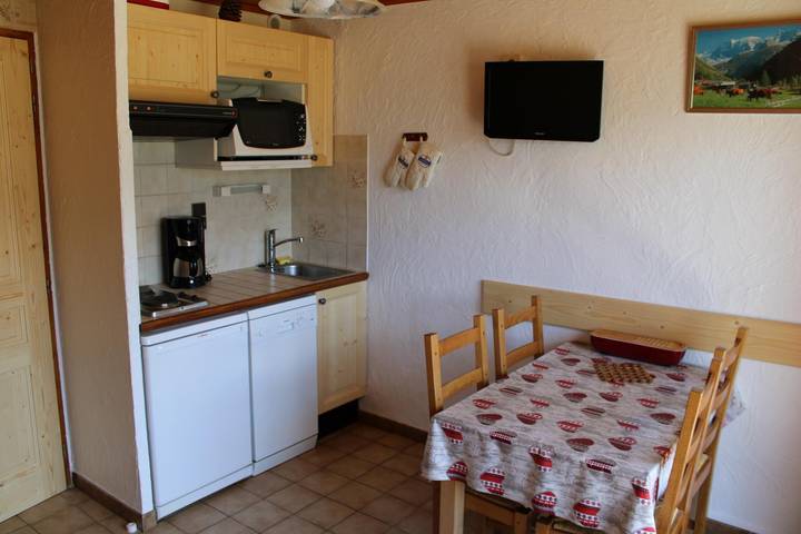 Gîte pour 2 personnes, avec jardin ainsi que terrasse et sauna, animaux acceptés en Savoie - 3