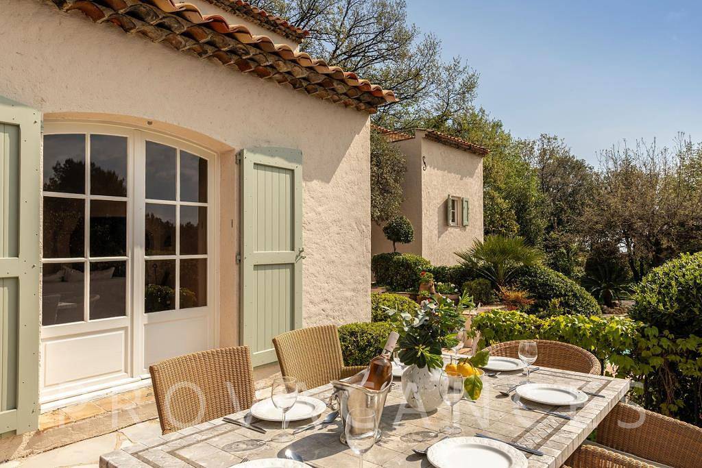 Exklusive Villa mit Panoramablick und privatem Pool in der Nähe von Saint-Paul-de-Vence in La Colle-sur-Loup, Cannes und Umgebung