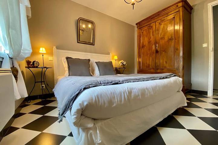 Gîte pour 4 personnes, avec jardin et piscine à Château-Thébaud - 3