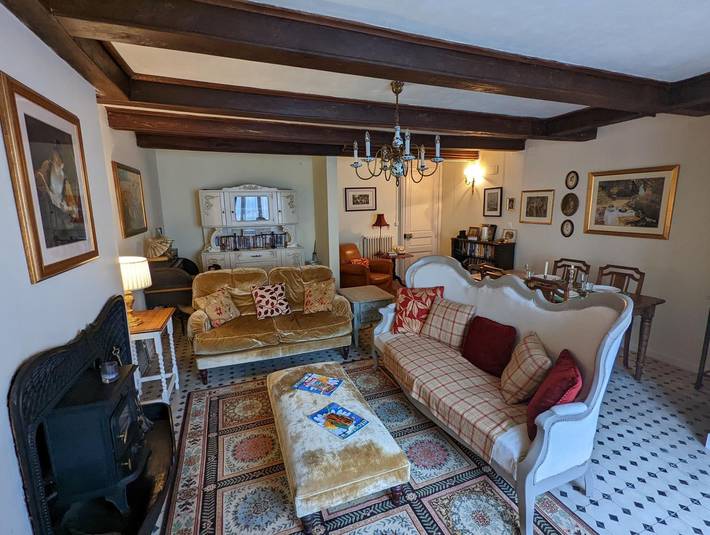 Gîte pour 4 personnes, avec jardin à Abzac