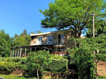 Gîte pour 2 personnes, avec vue et jardin, animaux acceptés à Mont-Roc