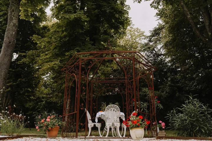 Gîte pour 2 personnes, avec vue ainsi que piscine et jardin à Segonzac - 4
