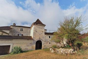 Location de vacances pour 6 personnes, avec jardin à Valprionde