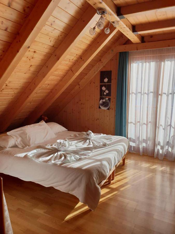 Triple Room with Balcony in Tarvisio, Karnischer Hauptkamm