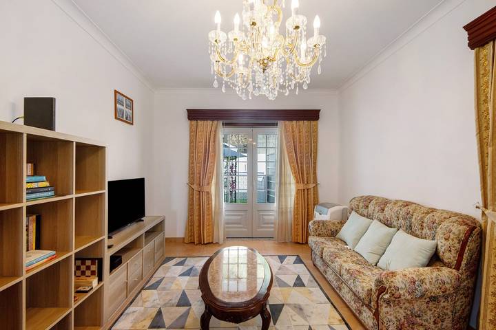Villa 'Casa Cimo D'Aldeia' with Mountain View, Wi-Fi, and Air Conditioning in Vila Chã, Codal e Vila Cova de Perrinho, Aveiro District
