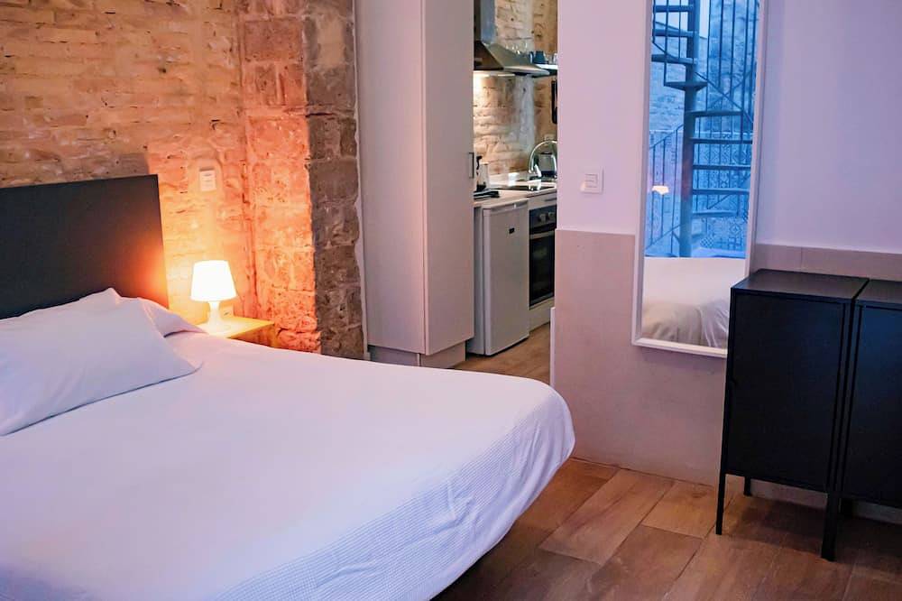 Geheel appartement, 2 independent loft with shared swimming pool in the center of Valencia in Valencia City Centre, Valencia