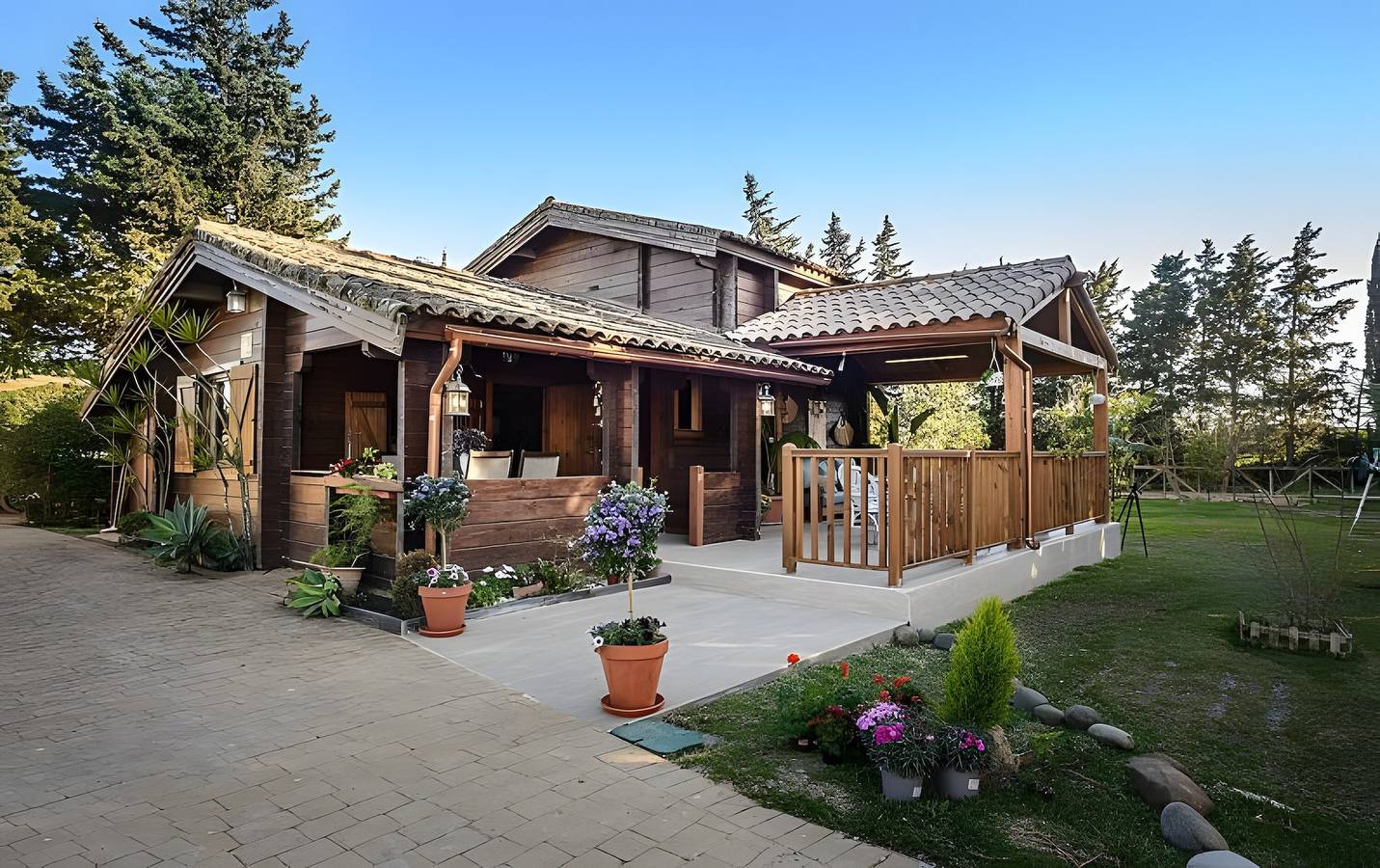 Holiday Home 'Pinares De Roche - Families Only' with Private Pool, Wi-Fi & Air Conditioning in Conil de la Frontera, Costa de la Luz