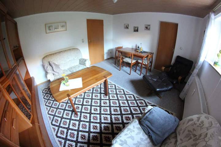 Ganze Wohnung, Ruhige und gemütliche Ferienwohnung in Calden in Calden, Landkreis Kassel