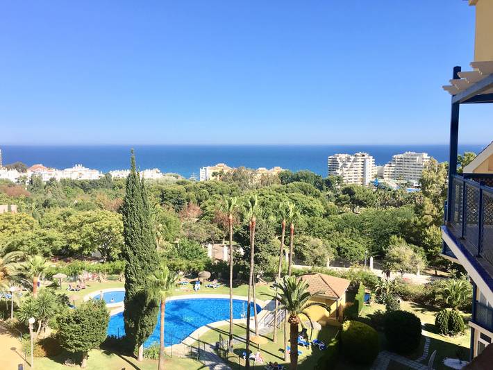 Appartamento per 7 persone, con giardino e vista oceano a Benalmádena Costa