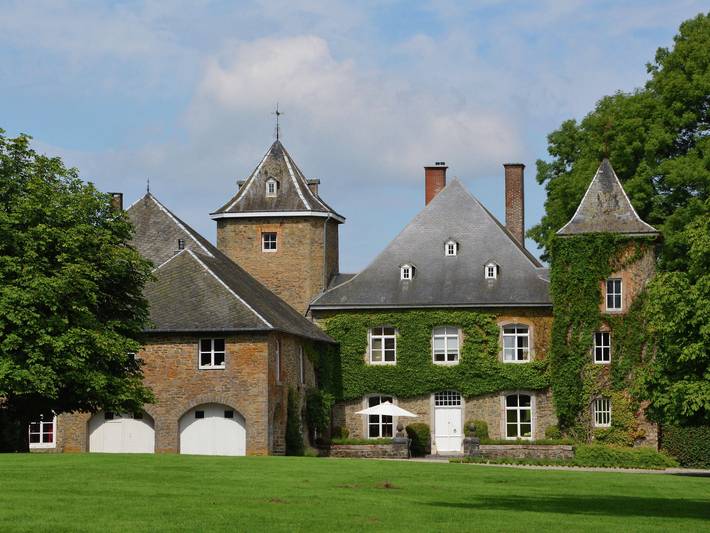 Château pour 16 personnes, avec Terrasse ainsi que Jardin et Sauna en Belgique