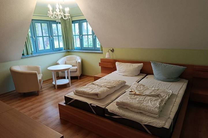 Familienfreundliches Ferienhaus mit Terrasse und Garten an der Ostsee in Hauptstrand Glowe, Glowe