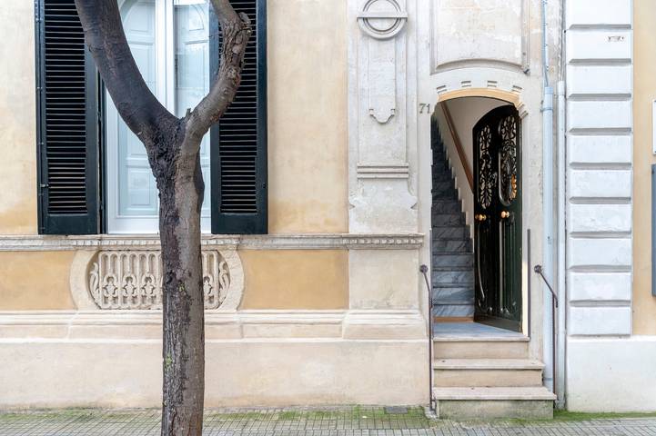 Appartamento intero, Appartamento 'Liberty Suite' con Wi-Fi e Aria Condizionata in Lecce, Provincia di Lecce