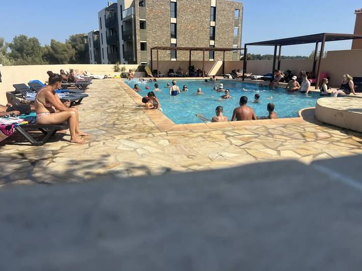 Camping pour 4 personnes, avec bassin pour enfant à La Seyne-sur-Mer