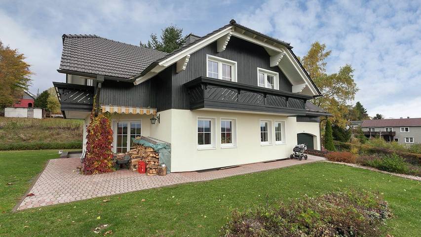Ferienwohnung für 2 Personen, mit Terrasse und Garten sowie Pool und Sauna in Frauenwald