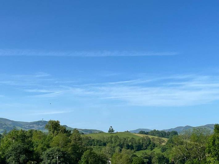 Location de vacances pour 2 personnes, avec vue ainsi que jardin et terrasse à Saint-Jean-le-Vieux - 2