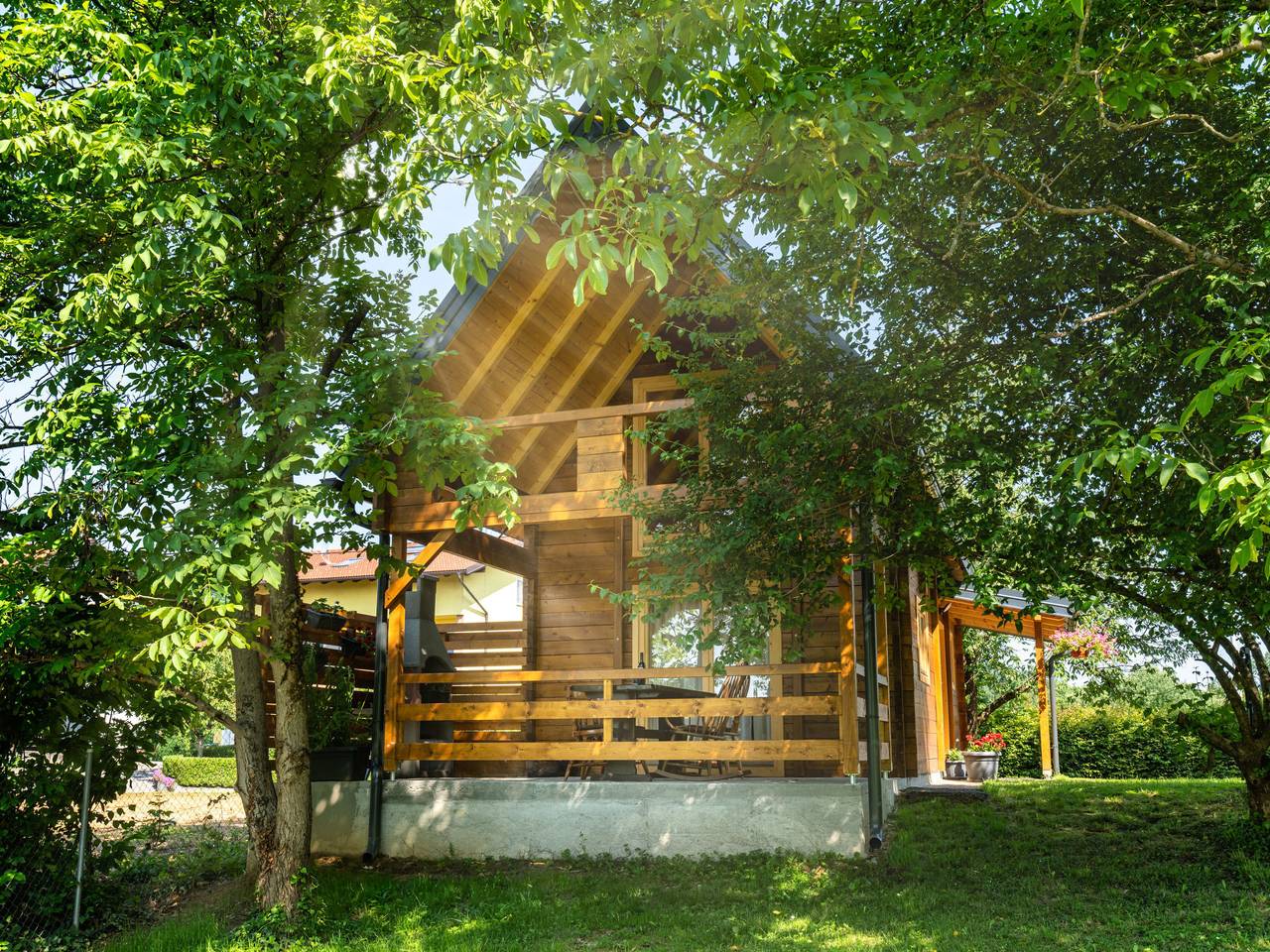 Jela in Karlovac, Karlovac und Umgebung