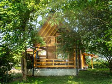 Chalet für 4 Personen, mit Garten und Terrasse in Kroatien